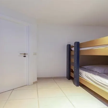 In Near Marina Lägenhet