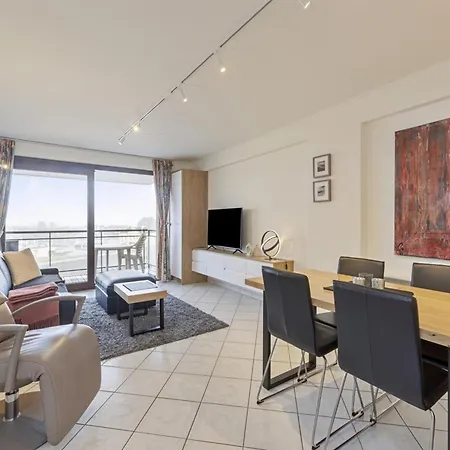Apartment In Near Marina