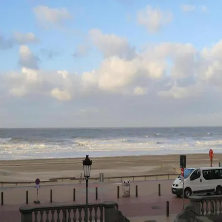 公寓 In Near Marina *